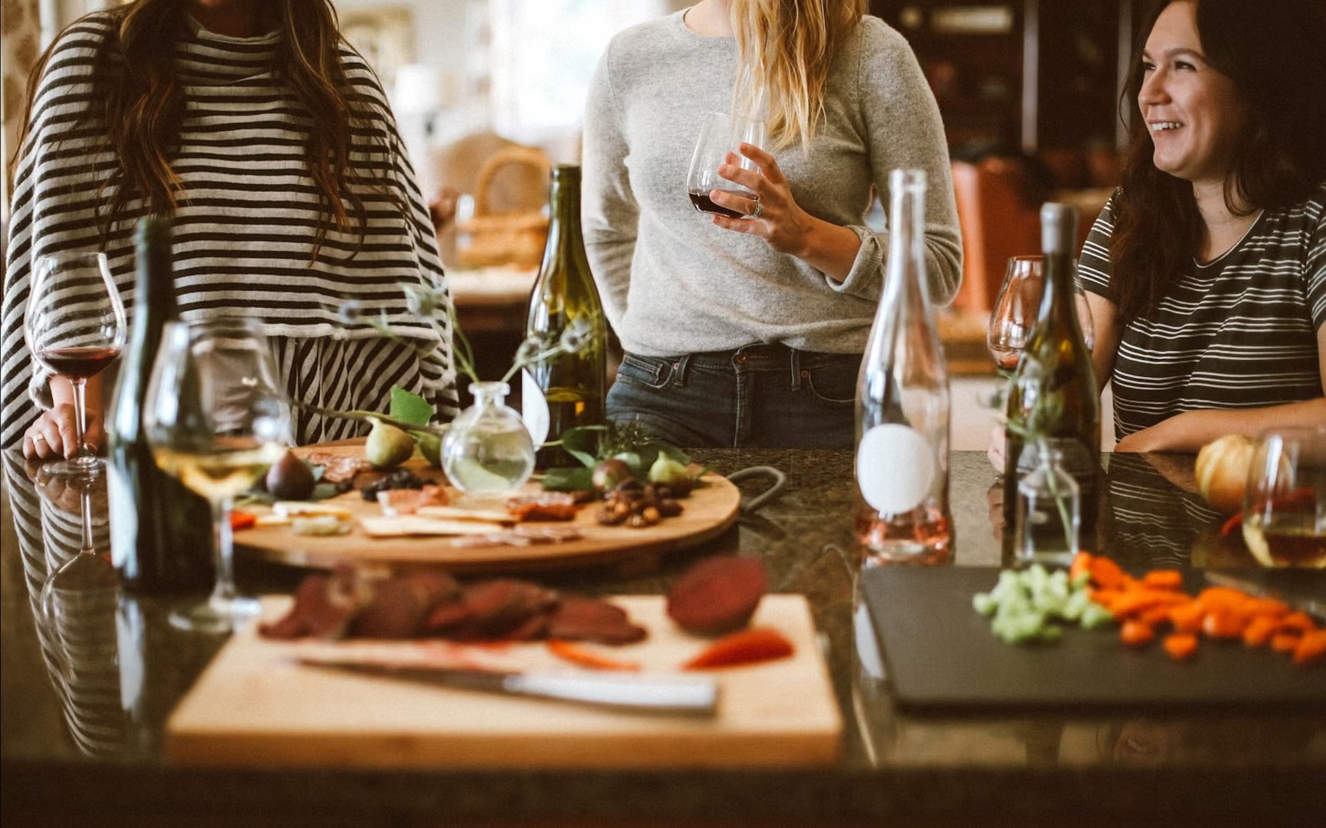 Fun Housewarming Ideas to Celebrate Your New Space on the First Coast